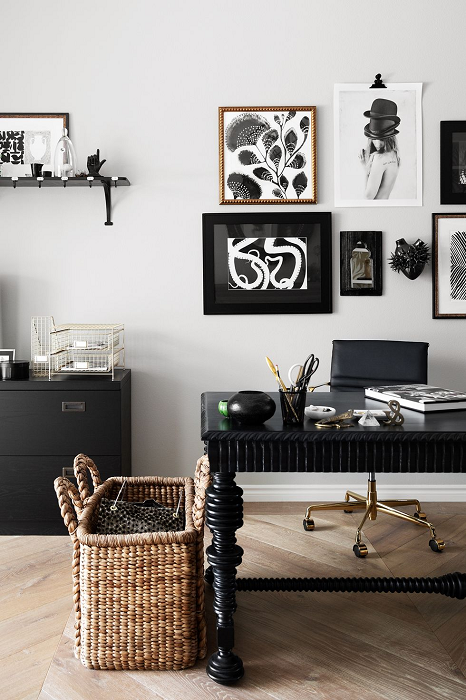 Home-office-with-DIY-home-decor-accessories