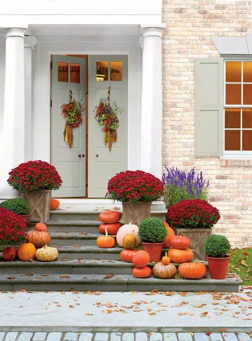 Front-Porch-Decorating-with Faux-pumpkin-and-planters