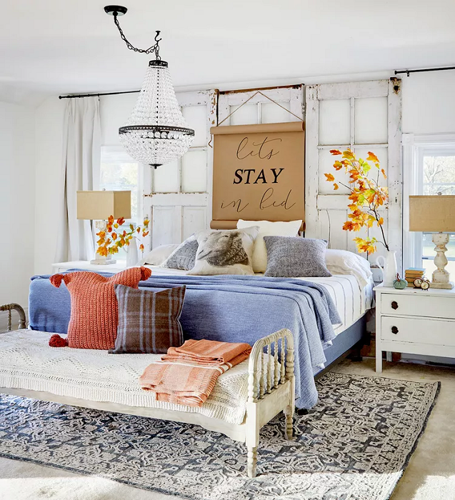 bedroom-with-fall-color-palette-how-to-decorate-for-the-fall