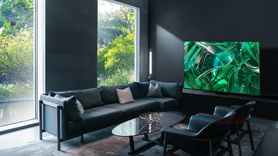 how-to-choose-the-right-tv-size-for-your-living-room-with-the-SAMSUNG-Class-OLED-4K-S95C-Series-Quantum-HDR-Smart-TV