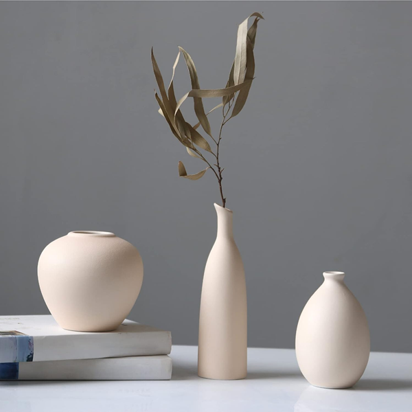 Japandi-style-ceramic-vases