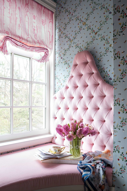 girl-reading-nook-with-pink-headboard