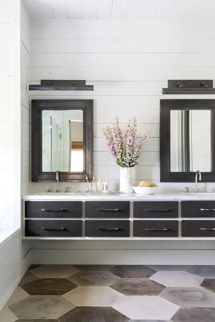 how-to-decorate-a-vanity-in-a-bathroom
